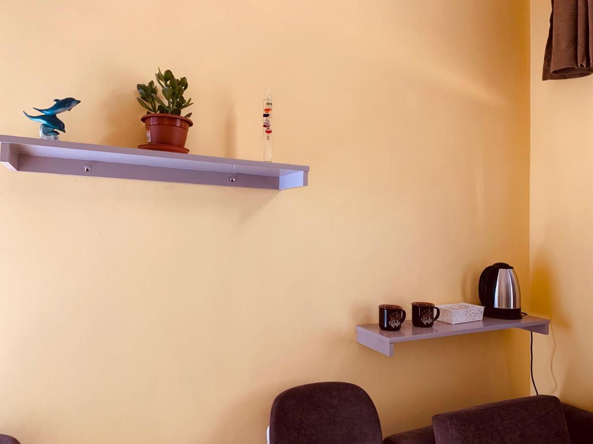 Auto Tana Guest House Тирана Екстер'єр фото