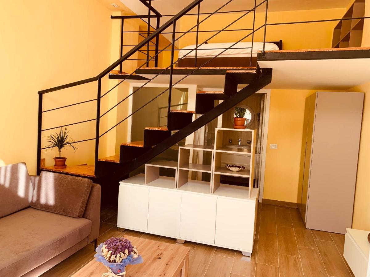 Auto Tana Guest House Тирана Екстер'єр фото