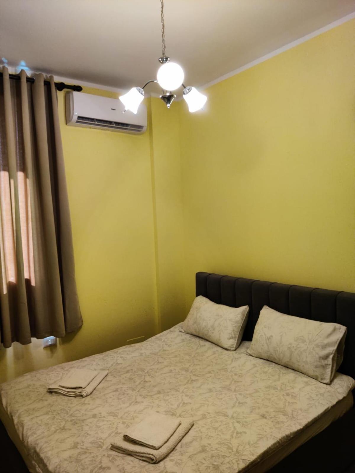 Auto Tana Guest House Тирана Екстер'єр фото