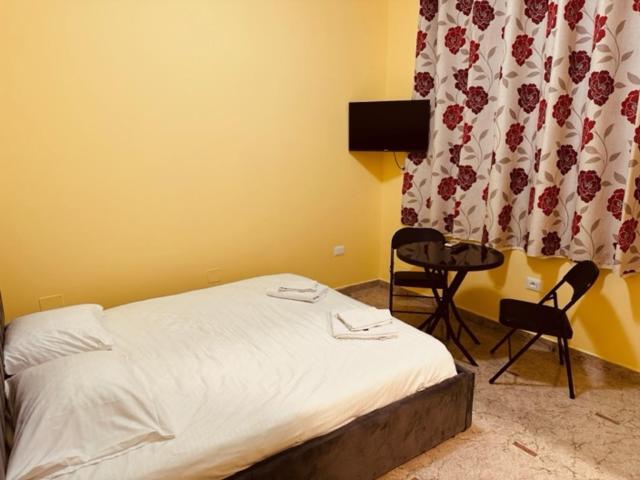 Auto Tana Guest House Тирана Екстер'єр фото